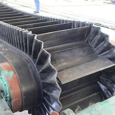 comprar Cinturón transportador de faldas EP200 con inclinación de 0-90 grados y diseño multifuncional ligero online manufacture